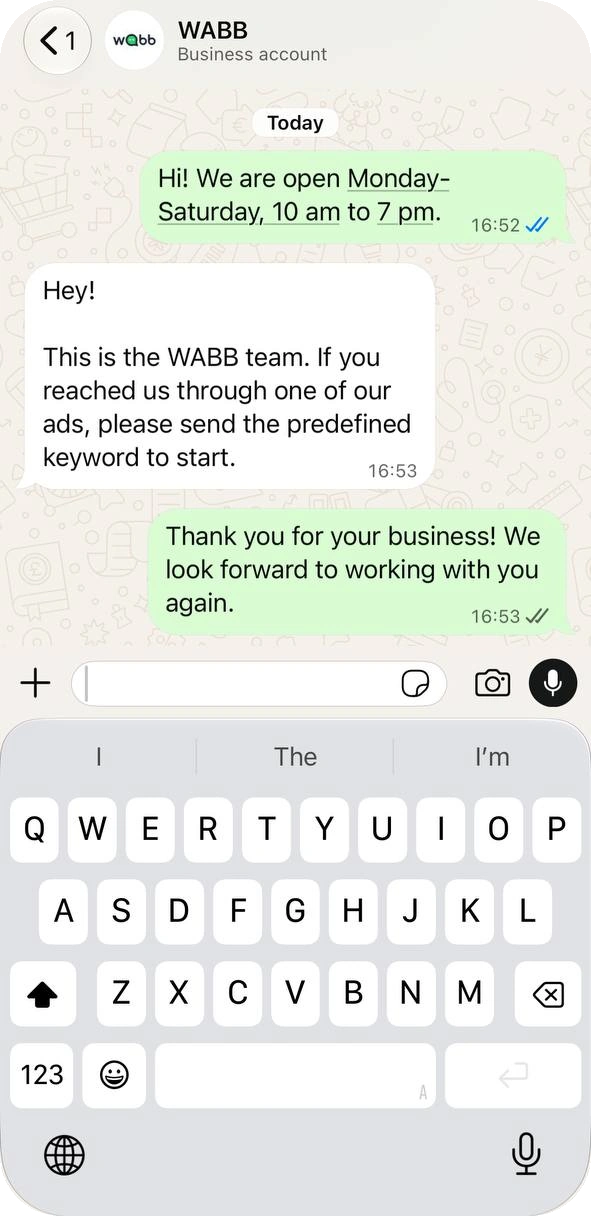 Chat with two sent quick replies, the opening hours message and a thank-you message